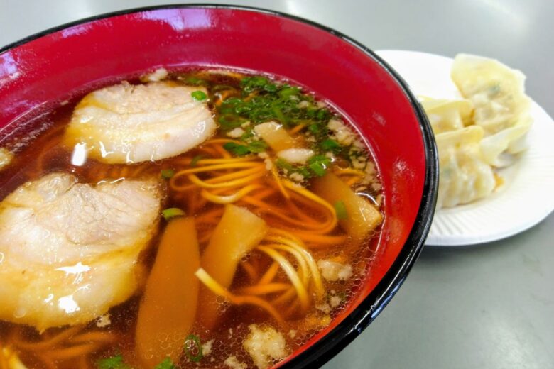 　初詣で・書き初め・福笑い＆ラーメン・餃子のサムネイル