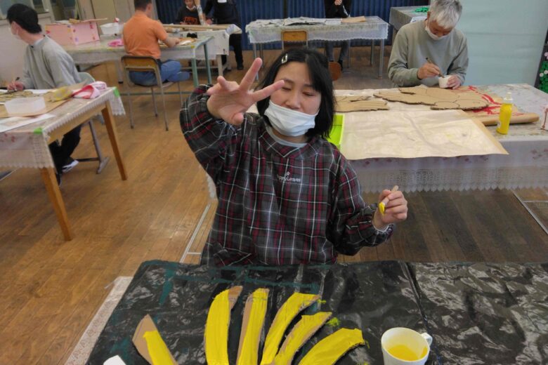 あやめの里作品展ご案内！！のサムネイル