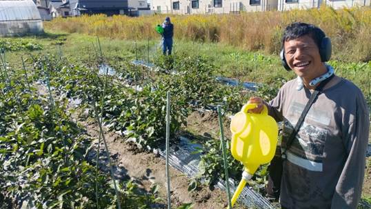 畑作業　～　野菜への水やり編　～のサムネイル